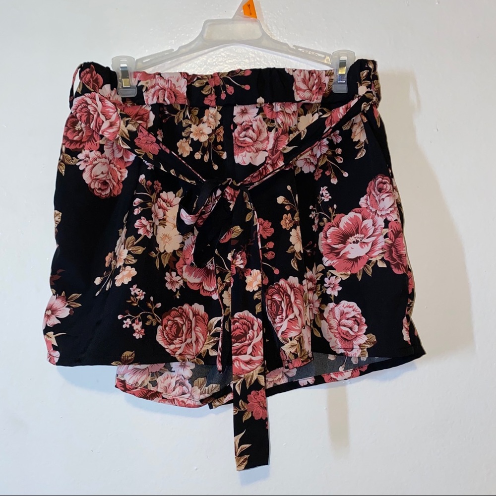 High waisted Floral shorts